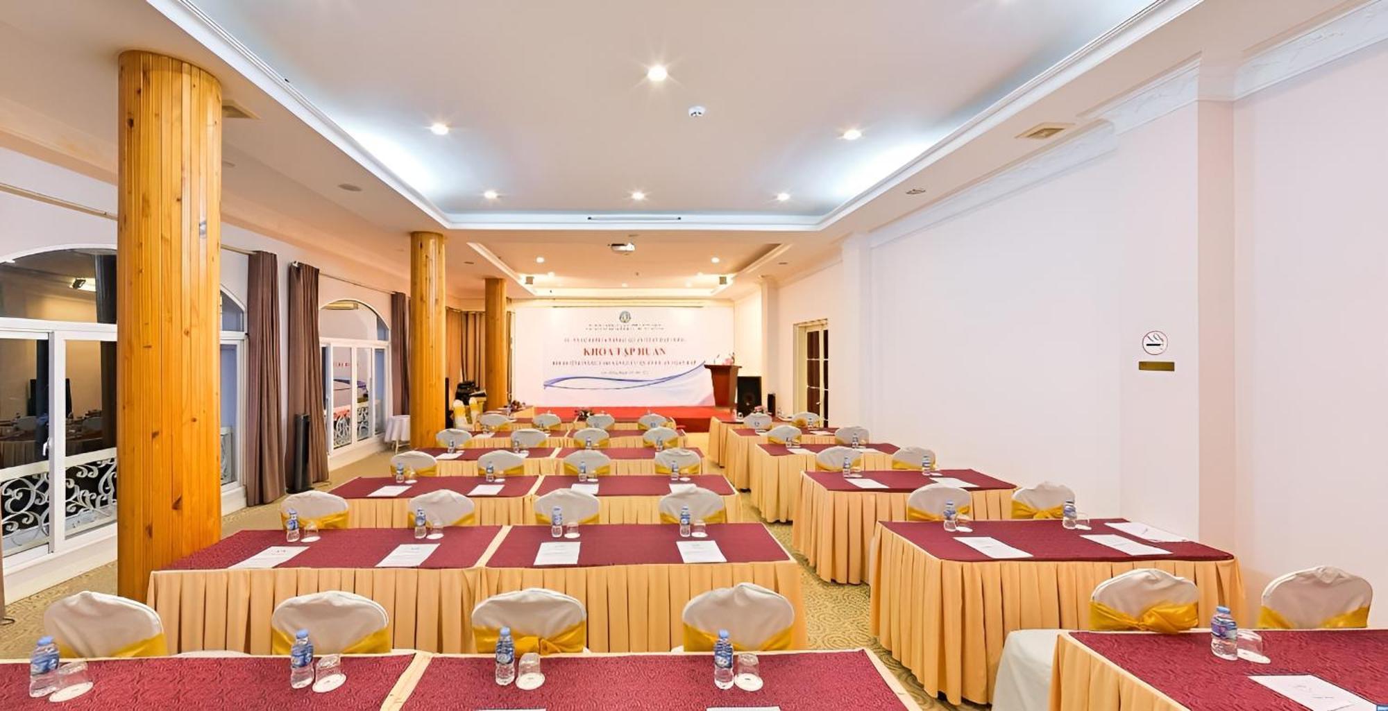 Ngoc Phat Dalat Hotel Экстерьер фото